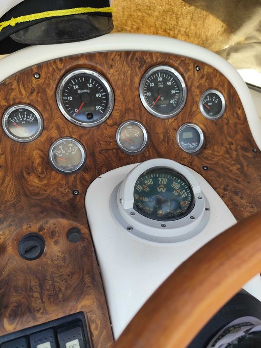 Lancha Gobbi 225 Sport