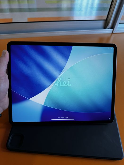 IPad Air 13 M3 128GB 5G jak nowy