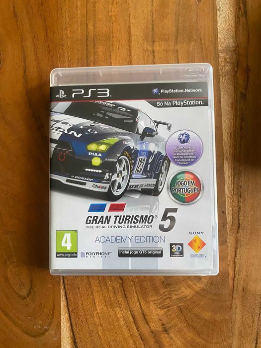 PS3, com lote de jogos