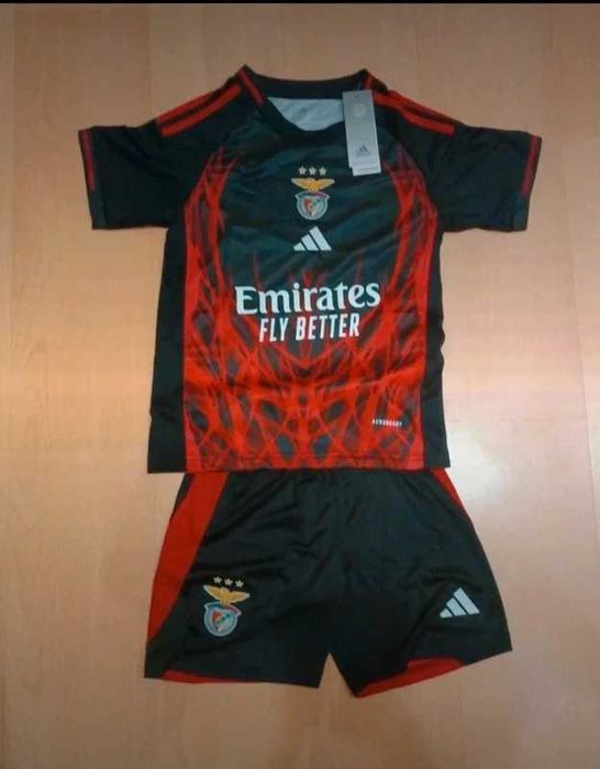 Equipamento Benfica Infantil 7-8 Anos Camisola + Calções