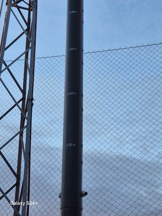 Cesto basquetebol ferro