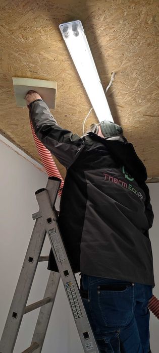 Ocieplenie Poddasza Stropu Wstrzykiwanie Nadmuch Wełny Celulozy