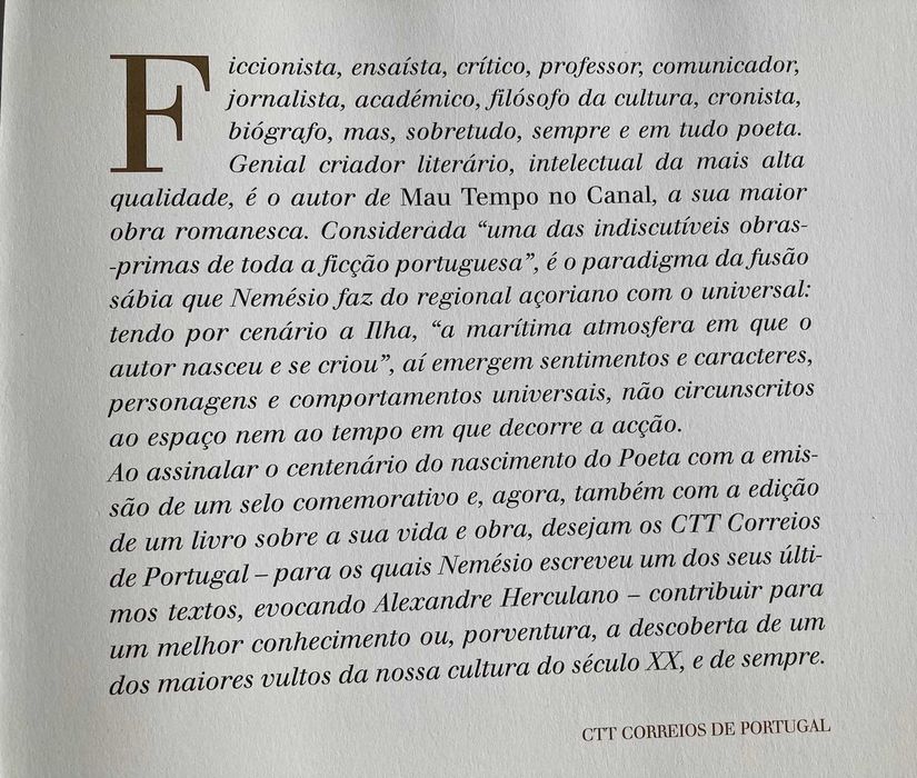 2 livros Filatelia “Sem limite idade" e Portugal em selos 2006