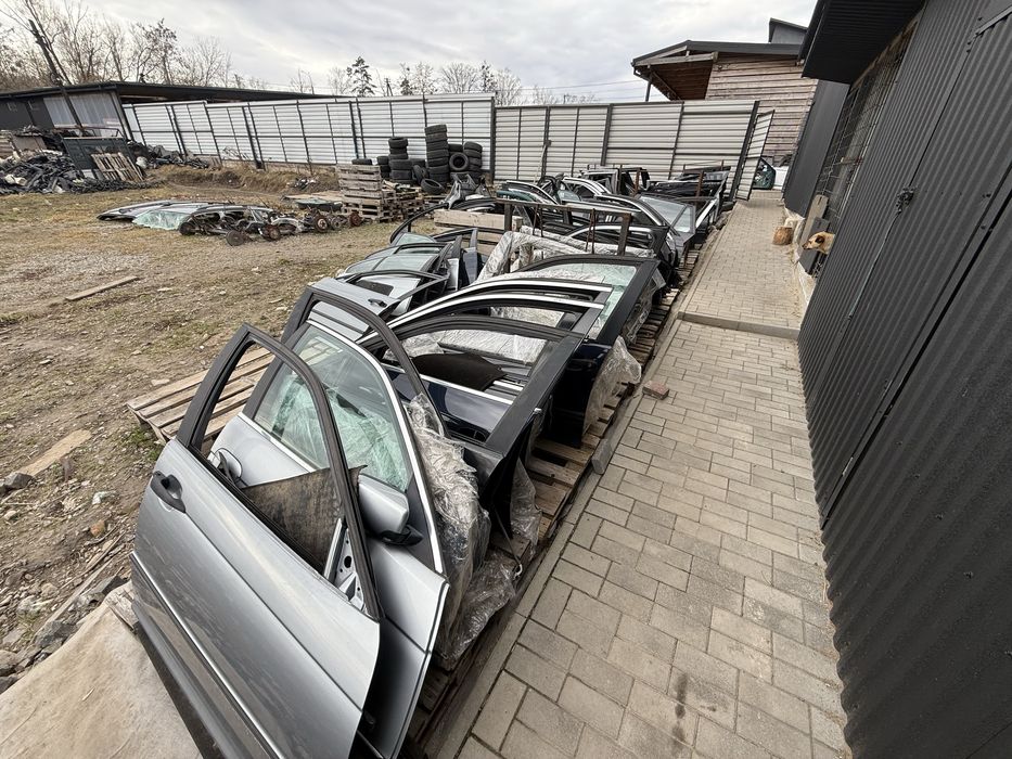 Двері Дверка BMW E39 E46 E53 E60 E61 E65 E70 E83 E87 E90 E91 F10 F11