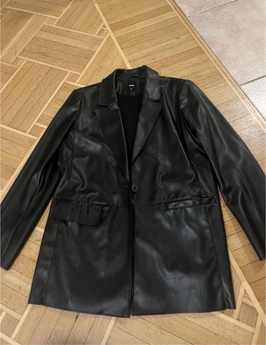Піджак з екошкіри