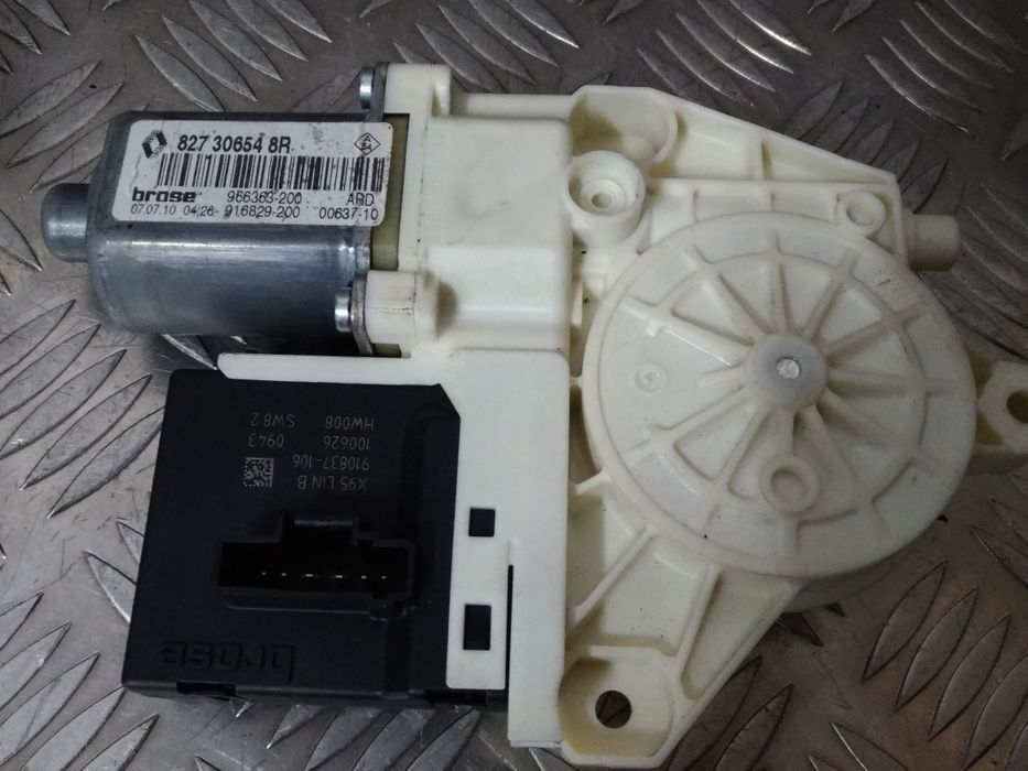 Motor vidro traseiro Renault Megane III (BZ) Hatchback 11-2008 AT 2012