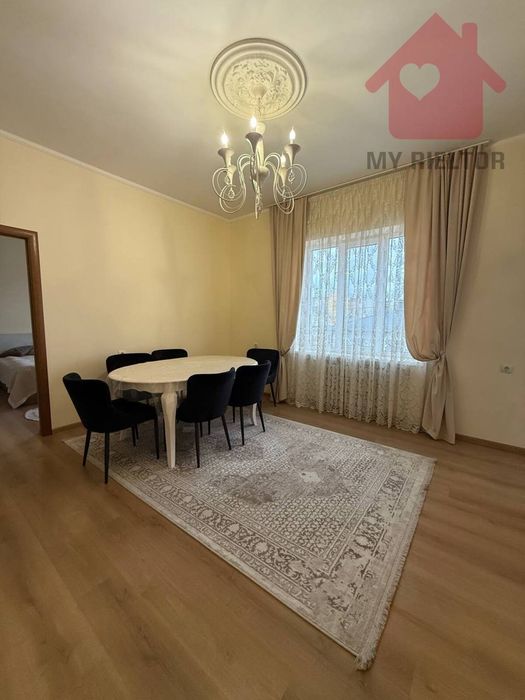 Продаж трикімнатної квартири по вул. Гвардійська