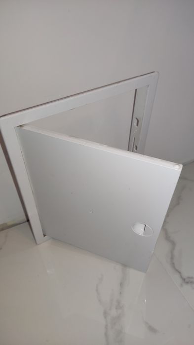 Rewizja drzwiczki do wodomierzy