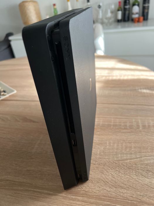 PlayStation 4 slim 500g