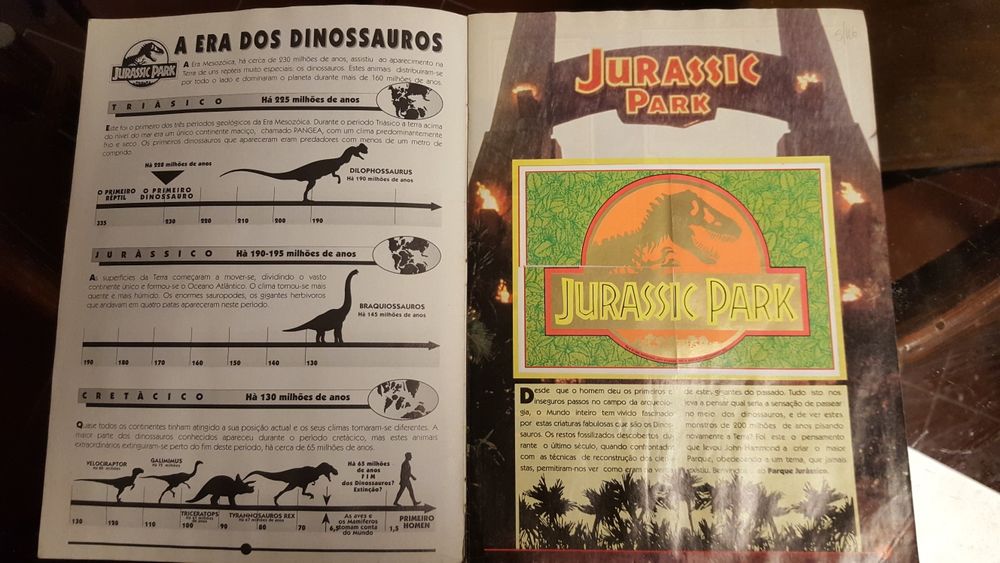 Caderneta Jurassic Park Completa