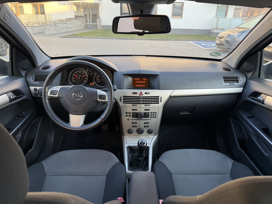 Opel Astra 1.6b•2009r•180tys•STAN NOWEGO AUTA•Oryginal•Okazja