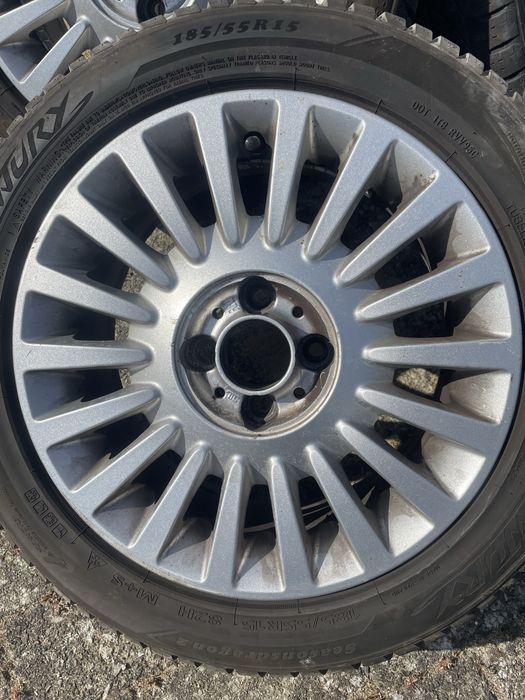 4 Pneus+Jantes originais FIAT 500