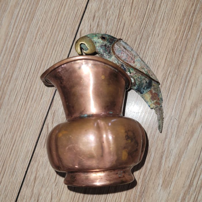 Miedziany dzbanek