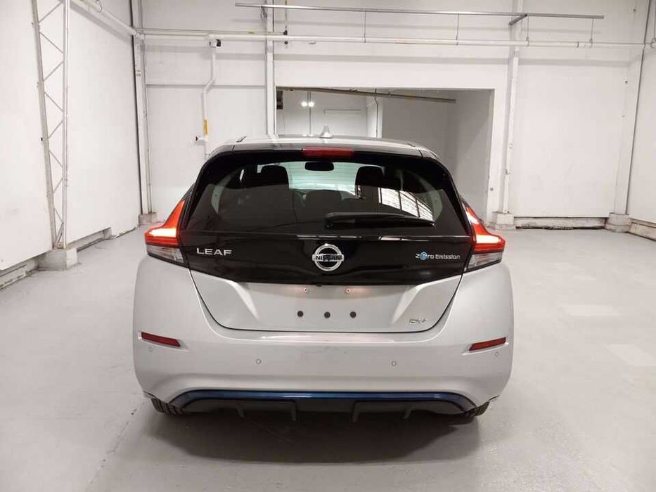 2022 Nissan Leaf SV 40 kWh