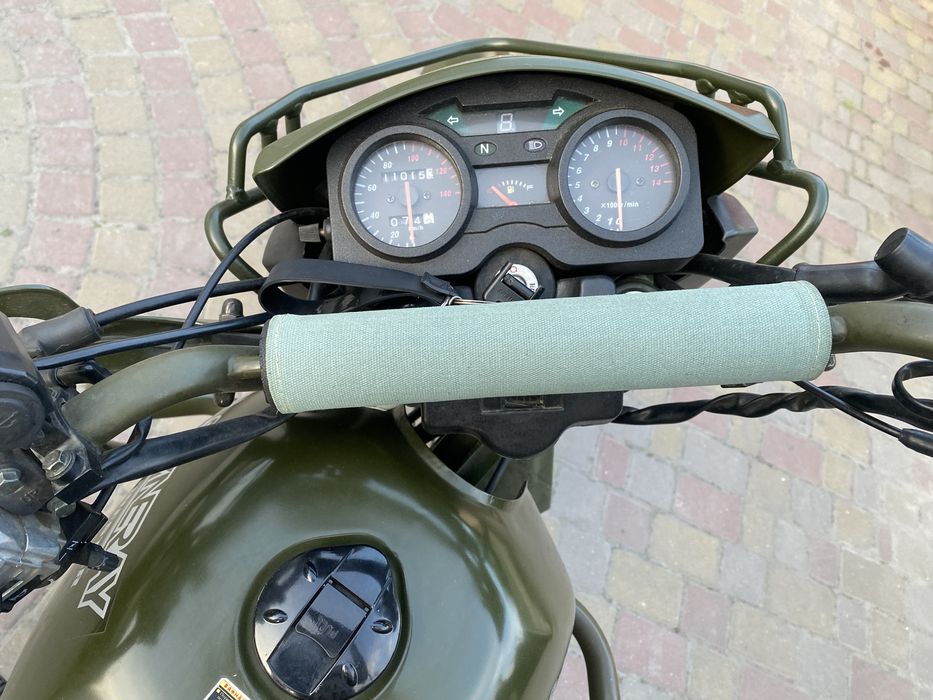 Продам мотоцикол shineray forester