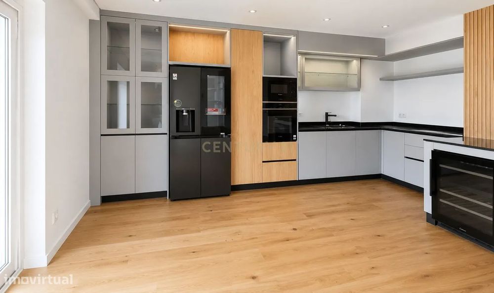 Apartamento T3 como novo centro de Cascais e com vista mar