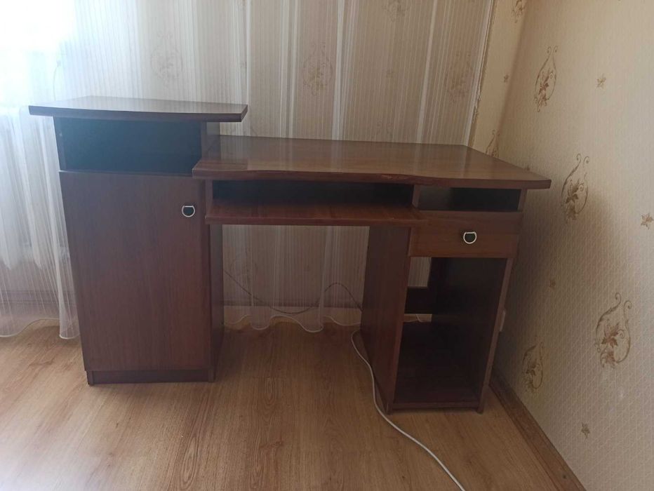 комп'ютерний стіл б/в недорого