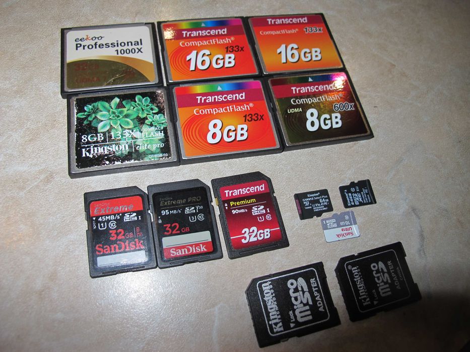 Карти памяті CF, SD, micro SD