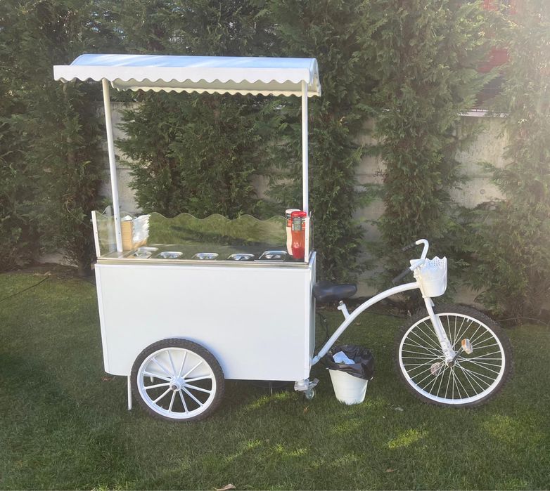Crepes, gelados , pizzas , pipocas , algodao doce