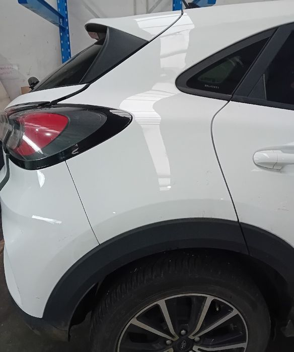 Painel trás direito FORD Puma (J2K, CF7)