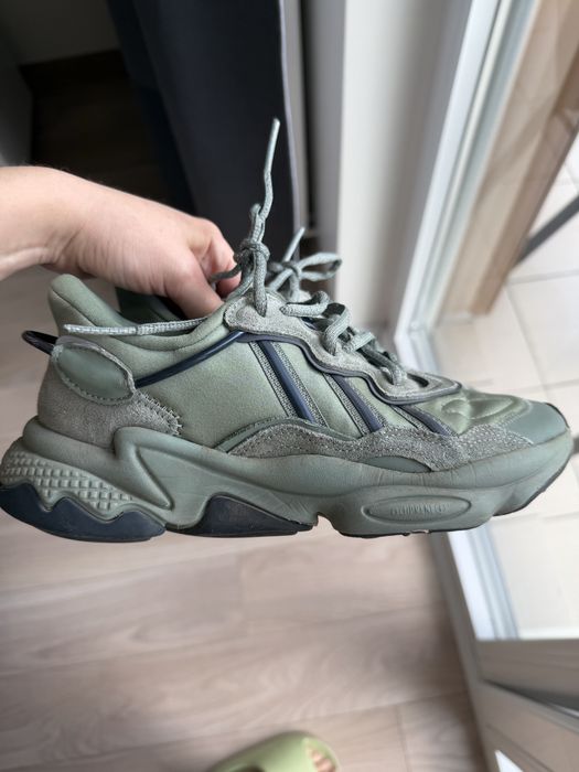 Addidas кросівки жіночі