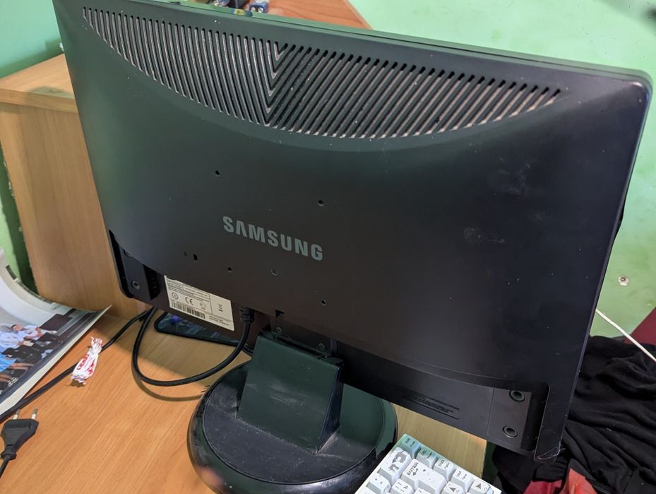 монитор Samsung SuncMaster 223bw