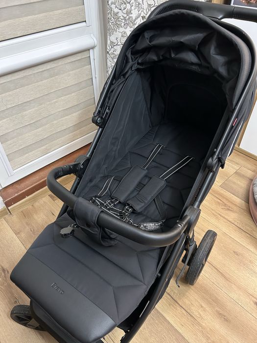 Wózek spacerówka Carrello Bravo Plus