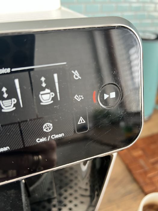 Ekspres Philips LatteGo EP3243