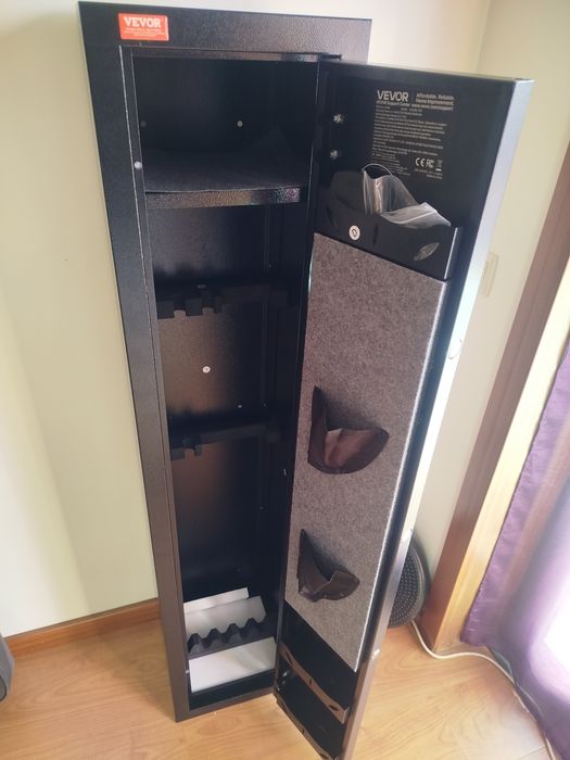 Cofre para 5 armas. 
Abertura de chave , impressã