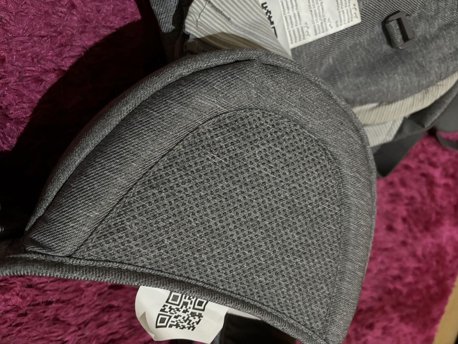 Porta-bebé ergonómico da marca CHICCO