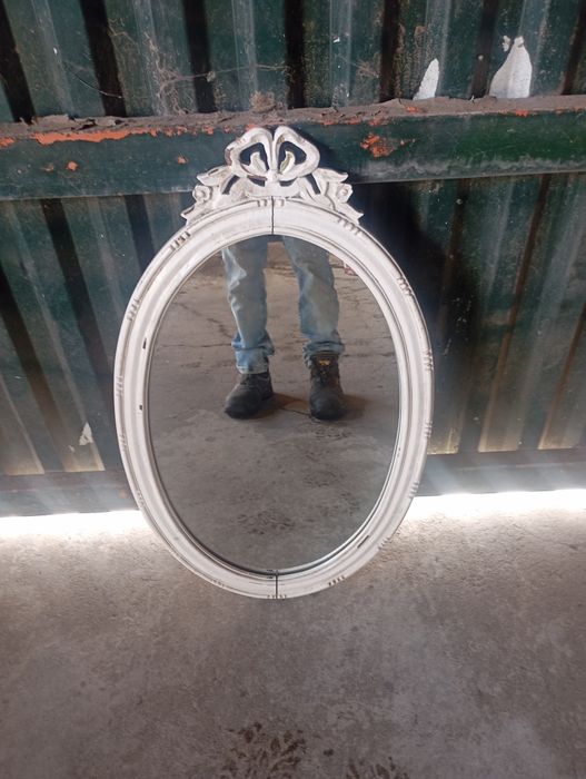 Vendo este espelho muito bonito bom estado