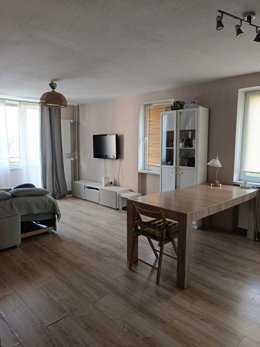 SASKA KĘPA | 46 m² | 2 pokoje + balkon + schowek | Zieleń za oknem