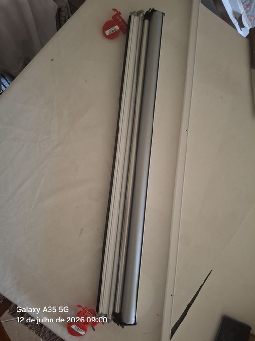 Duas Cortinas de janela de telhado