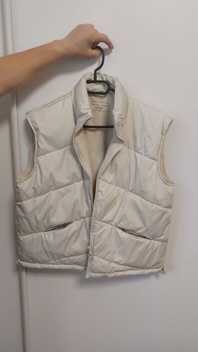 Продам безрукавку жіночу.