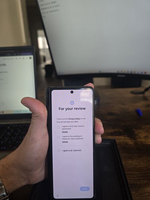 Samsung Galaxy Z Fold 3
