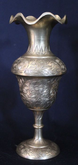 3 Jarras de latão da India, artesanato vintage