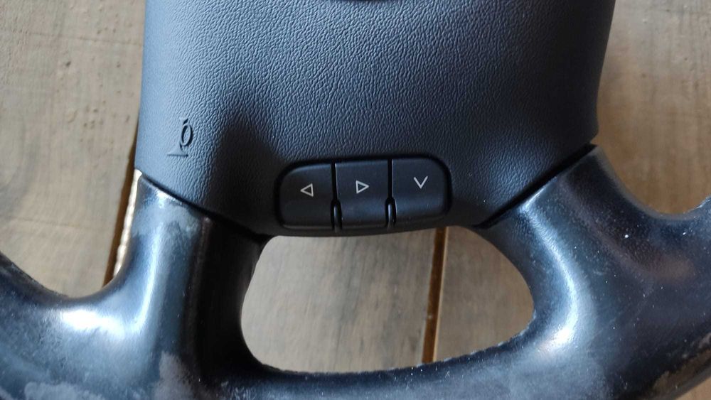 Volante audi a4 b6 com airbag e comandos