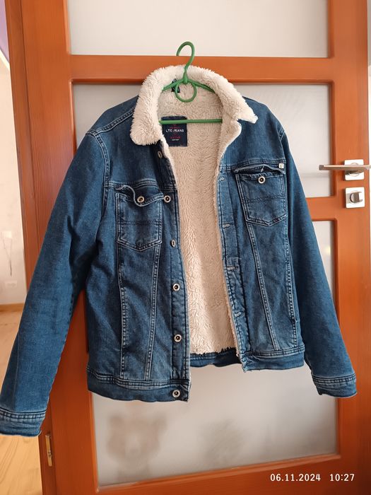 Тепла джинсова куртка для хлопця