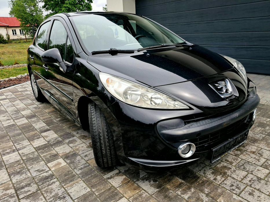 Peugeot 207 1.4  stary silnik Klima zarejestrowany