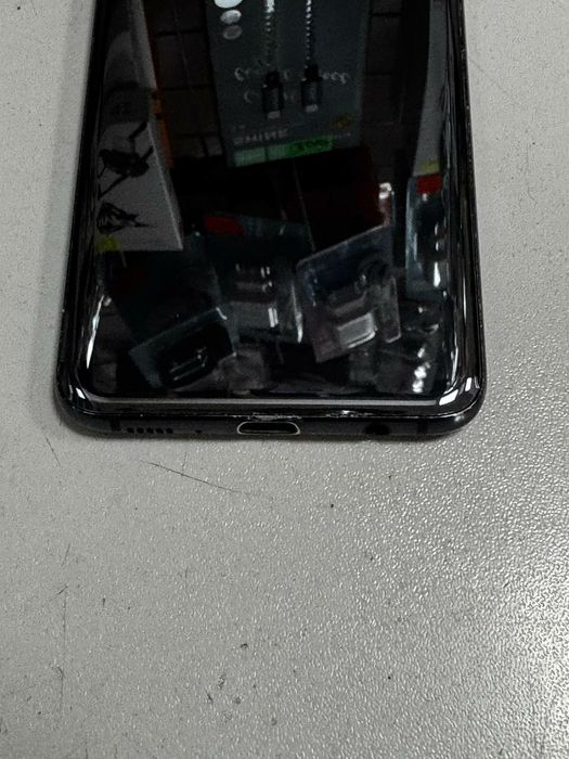 Samsung S10E 6/128 gb