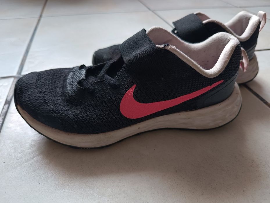 Adidasy buty dziewczęce Nike rozmiar 35