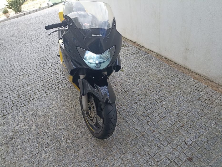 Vendo CBR 600 f4