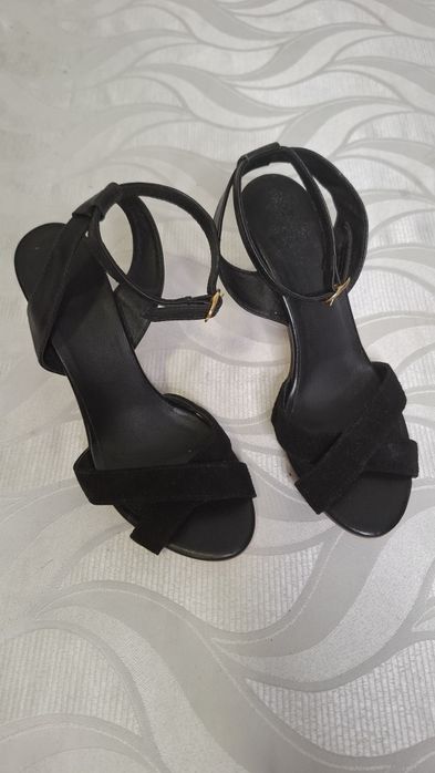 Sandálias Pretas