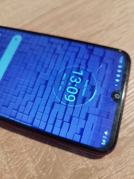 Czerwony Smartfon Motorola Moto e6 plus 4gb/64gb