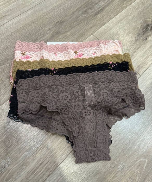 Продам набори трусиків Victoria Secret