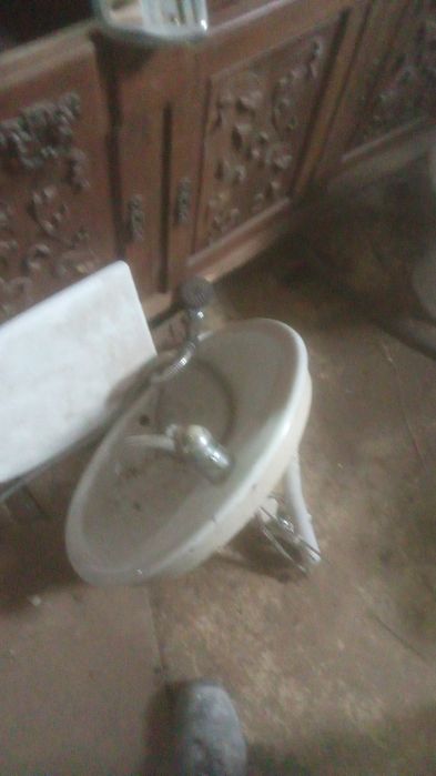 Moveis de casa de banho usados
