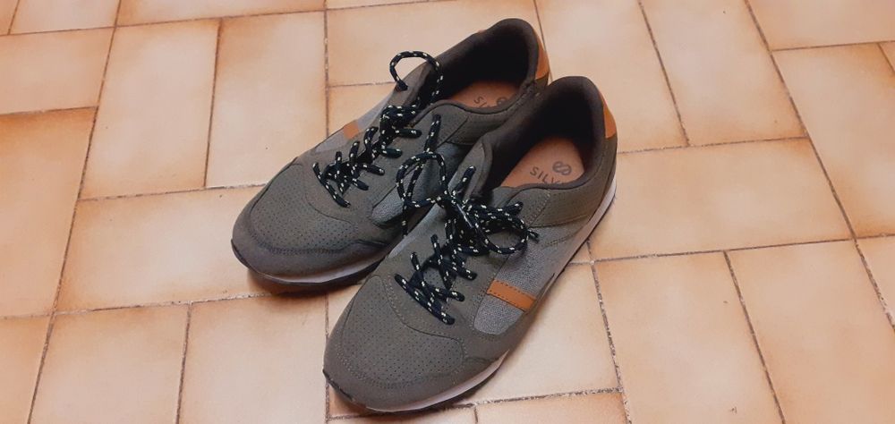 Sapatos casual número 41