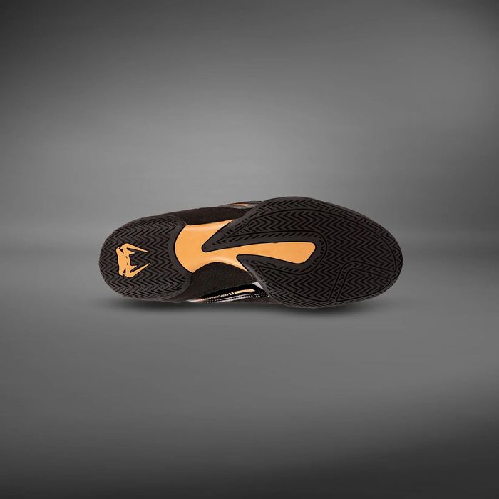 Боксерки Venum Elite Black/Bronze, 37р., оригінал