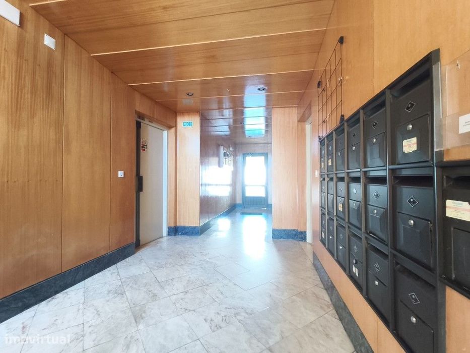 Apartamento T3 no Infantado (Loures) com Arrecadação