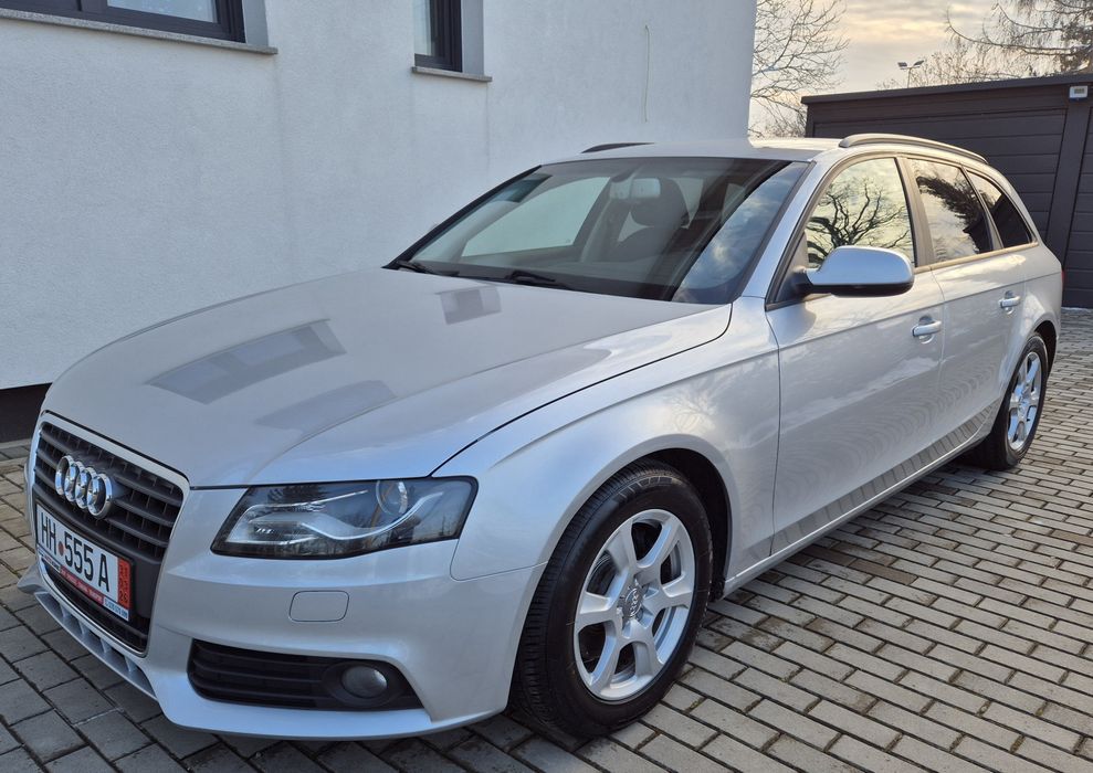 Audi A4 2.0 Tdi  Ledy Xenon Skóry Grzane Navi Parktronik Hak  2010